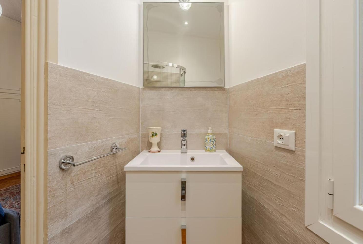 Quadruple Room Private Bathroom