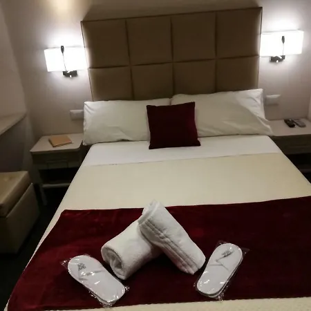 Les Chambres De La Place-2